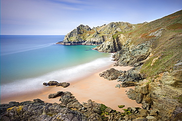 Pristine sandy beach at Elender Cove, looking towards Gammon Head, Salcombe, South Hams, Devon, England, United Kingdom, Europe