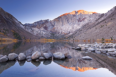 Sunrise at Convict Lake in the Eastern Sierra Mountains in autumn, California, United States of America, North America