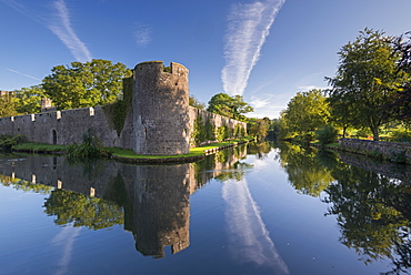 The Bishop's Palace and moat in Wells, Somerset, England, United Kingdom, Europe