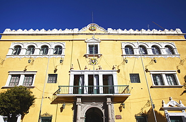 El Cabildo in Plaza 10 de Noviembre, Potosi, UNESCO World Heritage Site, Bolivia, South America