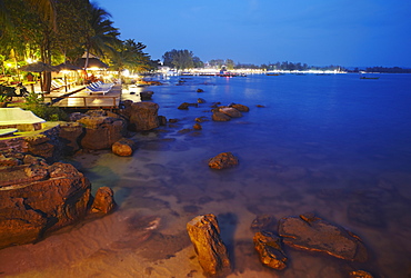 Ochheuteal Beach at dusk, Sihanoukville, Cambodia, Indochina, Southeast Asia, Asia 