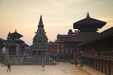 Durbar Square at dawn, Bhaktapur, UNESCO World Heritage Site, Kathmandu Valley, Nepal, Asia