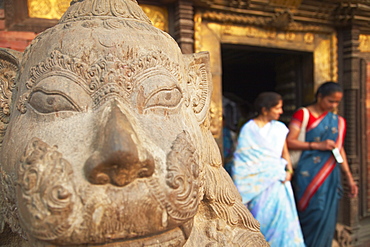 Lion statue outside Patan Museum, Durbar Square, Patan, UNESCO World Heritage Site, Kathmandu, Nepal, Asia