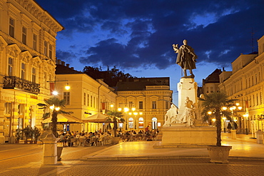 Klauzal Square at dusk, Szeged, Southern Plain, Hungary, Europe