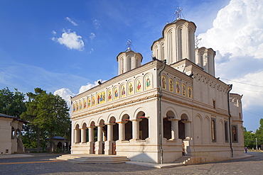 Patriarchal Cathedral, Bucharest, Romania, Europe 