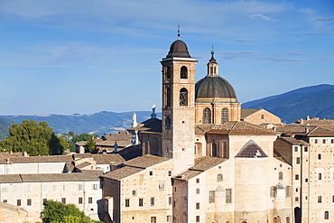 View of Duomo (Cathedral), Urbino, UNESCO World Heritage Site, Le Marche, Italy, Europe