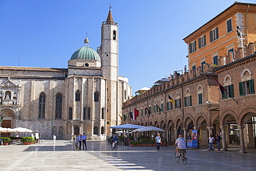 Church of St. Francis in Piazza del Popolo, Ascoli Piceno, Le Marche, Italy, Europe