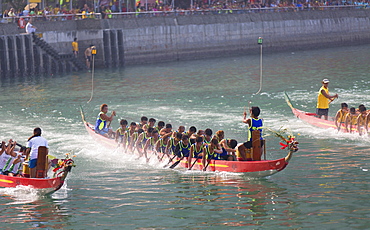 Dragon boat race, Shau Kei Wan, Hong Kong Island, Hong Kong, China, Asia