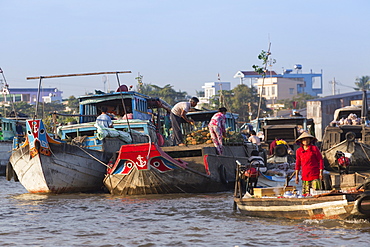 Cai Rang floating market, Can Tho, Mekong Delta, Vietnam, Indochina, Southeast Asia, Asia