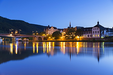 View of River Moselle and Bernkastel-Kues at dusk, Rhineland-Palatinate, Germany, Europe