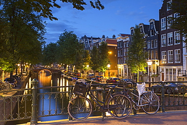 Leidsegracht canal at dusk, Amsterdam, Netherlands, Europe