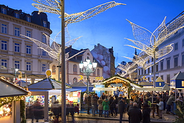 Christmas Market at dusk, Wiesbaden, Hesse, Germany, Europe