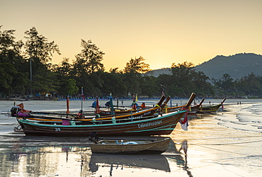 Kata Beach at dawn, Phuket, Thailand, Southeast Asia, Asia