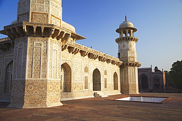 Itimad-ud-Daulah (tomb of Mizra Ghiyas Beg), Agra, Uttar Pradesh, India, Asia