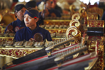 Members of gamelan performance inside Kraton (Palace of Sultans), Yogyakarta, Java, Indonesia, Southeast Asia, Asia