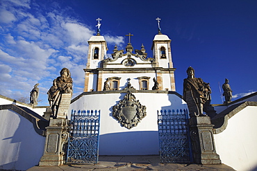 Sanctuary of Bom Jesus de Matosinhos and The Prophets sculpture by Aleijadinho, UNESCO World Heritage Site, Congonhas, Minas Gerais, Brazil, South America 