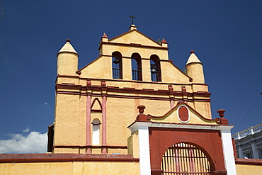 Temple of St. Nicolas, built between 1613 and 1621, San Cristobal de las Casas, Chiapas, Mexico, North America 