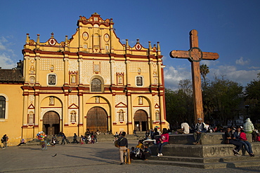 Wooden cross in front of the Cathedral of San Cristobal, founded in 1528, San Cristobal de las Casas, Chiapas, Mexico, North America 