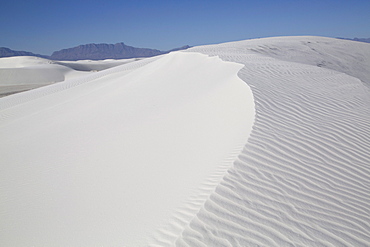 White Sands National Monument, world's largest gypsum dunefield, New Mexico, United States of America, North America