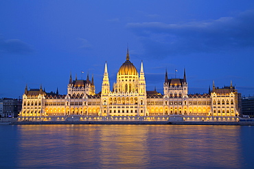 Budapest Parliament, late evening, Budapest, Hungary, Europe