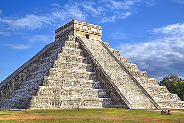 El Castillo (Pyramid of Kulkulcan), Chichen Itza, UNESCO World Heritage Site, Yucatan, Mexico, North America