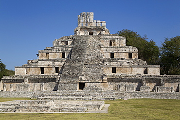 Structure of Five Floors (Pisos), Edzna, Mayan archaeological site, Campeche, Mexico, North America