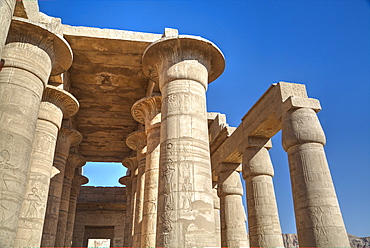 Column reliefs, Hypostyle Hall, The Ramesseum (Mortuary Temple of Ramese II), Luxor, West Bank, Thebes, UNESCO World Heritage Site, Egypt, North Africa, Africa