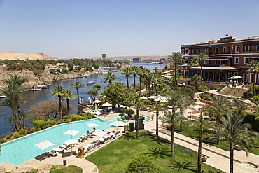 Old Cataract Hotel on the Nile River, Aswan, Egypt, North Africa, Africa