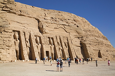 Tourist enjoying the site, Hathor Temple of Queen Nefertari, Abu Simbel, UNESCO World Heritage Site, Egypt, North Africa, Africa