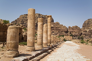 The Colonnaded Street, dating from about 106 AD, Petra, UNESCO World Heritage Site, Jordan, Middle East