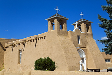 San Francisco de Asis Mission Church, National Historic Landmark, established 1772, Ranchos de Taos, New Mexico, United States of America, North America