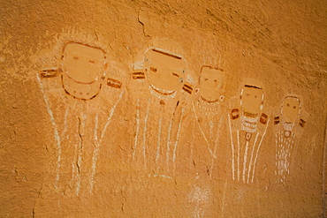 Five Faces Pictograph, Anthropomorph images 700 to 1000 years old, Davis Canyon, Canyonlands National Park, Utah, United States of America, North America