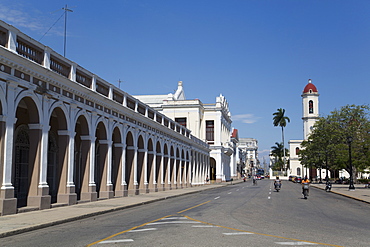 San Carlos Street heading East, Cienfuegos City, UNESCO World Heritage Site, Cienfuegos, Cuba, West Indies, Central America