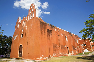 Church of the Virgen de la Asuncion, 16th century, Muna, Yucatan, Mexico, North America