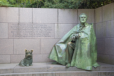 Statue of Roosevelt sitting with dog, Fala, Franklin Delano Roosevelt Memorial, Washington D.C., United States of America, North America