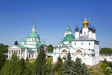 Spaso-Yakovlevsky Monastery dating from the 14th century, near Rostov Veliky, Golden Ring, Yaroslavl Oblast, Russia, Europe