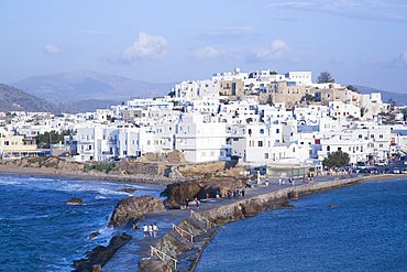 Hora (Old Town) with Causeway to the Temple of Apollo in the foreground, Naxos Island, Cyclades Group, Greek Islands, Greece, Europe