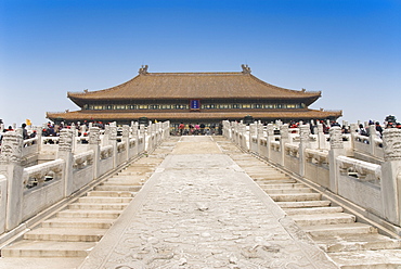 Hall of Supreme Harmony (Tai He Dian), with stone dragon marble carving leading up to the hall, Forbidden City, Beijing, China, Asia