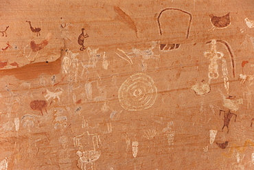 Canyon de Chelly National Monument, Blue Bull Cave, pictographs, Arizona, United States of America, North America