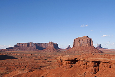 Monument Valley Navajo Tribal Park, view from John Ford's Point, Utah, United States of America, North America