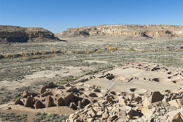 Chaco Culture National Historic Park, World Heritage Site, Pueblo Bonito, kiva (foreground), UNESCO World Heritage Site, New Mexico, United States of America, North America