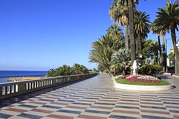 Promenade, Sanremo, Liguria, Italy, Europe