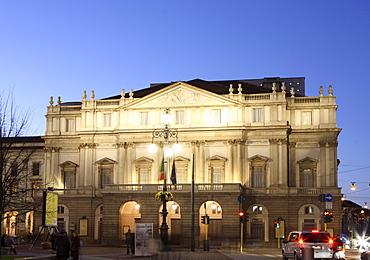 Teatro Alla Scala at dusk, Milan, Lombardy, Italy, Europe