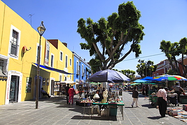 Los Sapos antiques and flea market, Puebla, Historic Center, UNESCO World Heritage Site, Puebla State, Mexico, North America