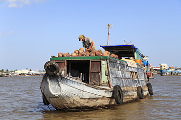 Boat, Mekong River, Mekong Delta, Vinh Long Province, Vietnam, Indochina, Southeast Asia, Asia