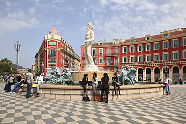 Fontaine du Soleil (Fountain of the Sun), Place Massena, Nice, Cote d'Azur, Provence, French Riviera, France, Europe