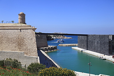 Fort Saint John, MUCEM (Museum of European and Mediterranean Civilizations), Marseille, Bouches du Rhone, Provence Alpes Cote d'Azur, France, Mediterranean, Europe