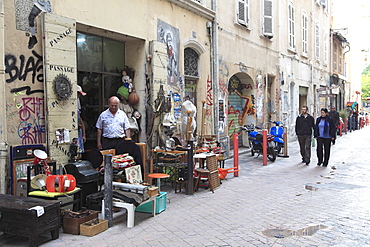 Shop, Cours Julien, Hip District, Marseille, Bouches du Rhone, Provence Alpes Cote d'Azur, Provence, France, Europe