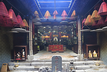 Kwun Yum Temple, 19th century Tin Hau (Goddess of the Sea) Temple Complex, Yau Ma Tei, Kowloon, Hong Kong, China, Asia