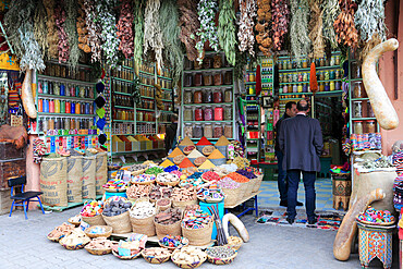 Spices and Herbs, Souk, Market, Medina, UNESCO World Heritage Site, Marrakesh (Marrakech), Morocco, North Africa, Africa